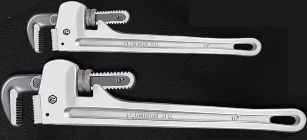 Straight aluminum pipe wrench series.